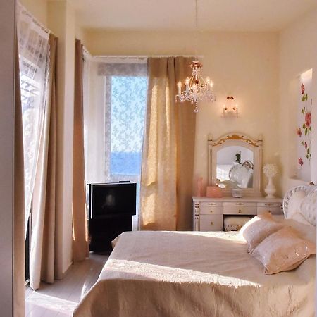 Sea View Beachfront Villa Maria غوفي المظهر الخارجي الصورة